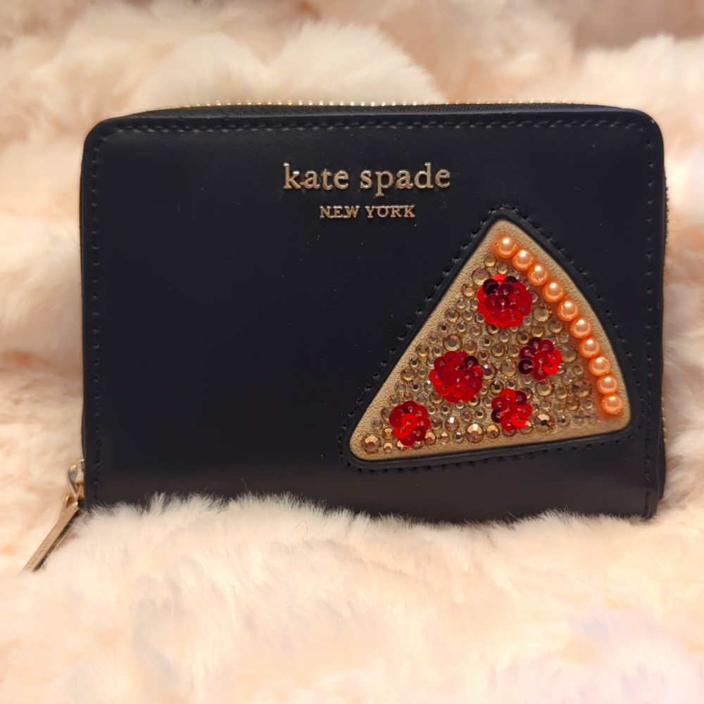 Kate Spade Pizza Wallet 🚨FREE SHIPPING LIMITED TIME!!!🚨